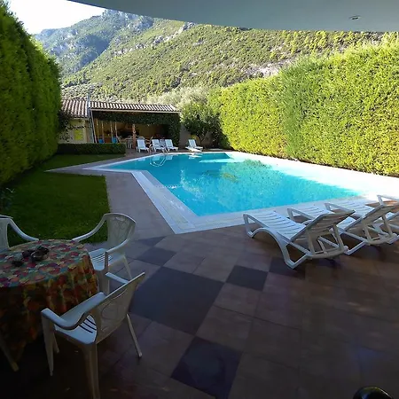 Diamond * Agios Konstantinos (Phthiotis)